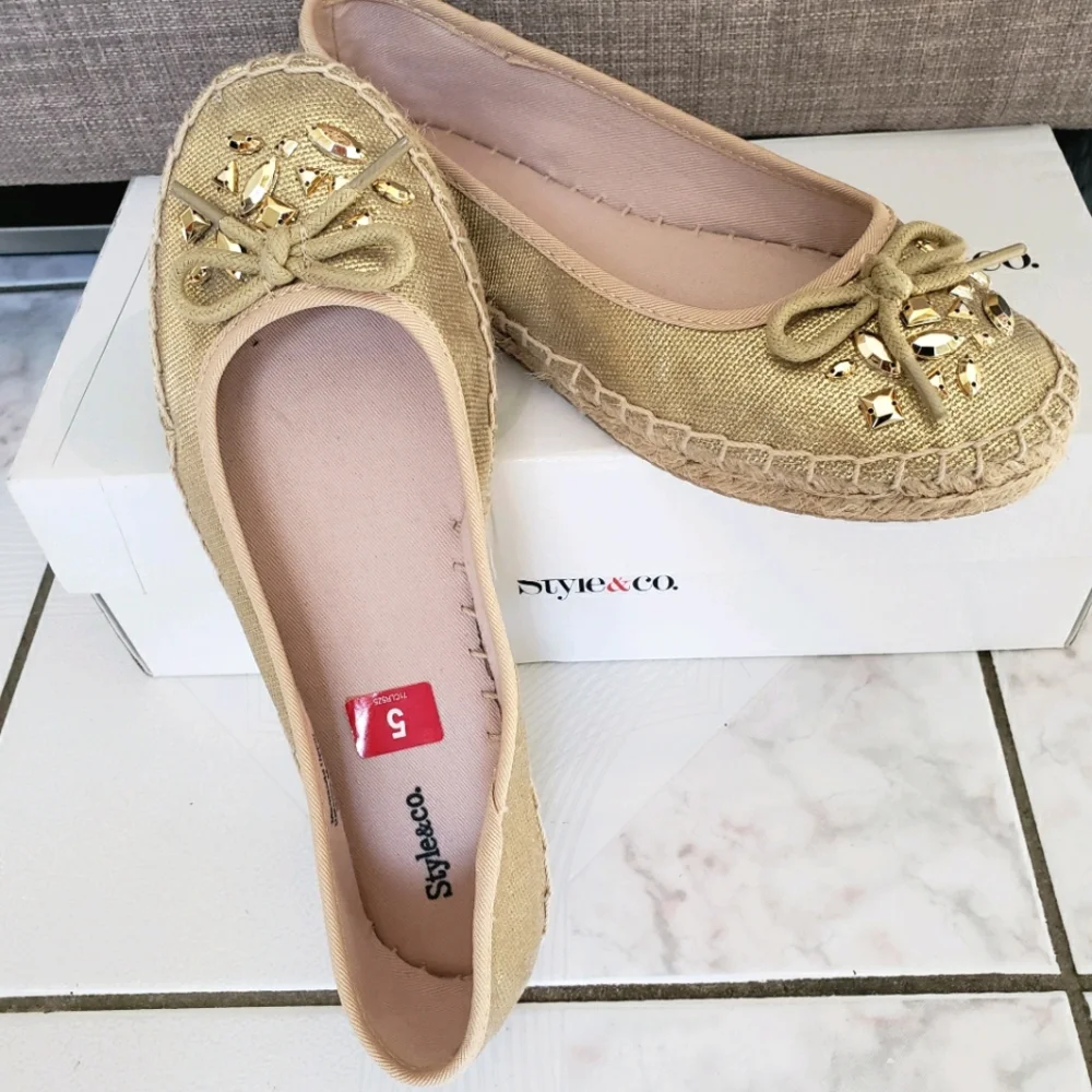 New STYLE & CO. Valorr Gold Canvas Espadrille size 5